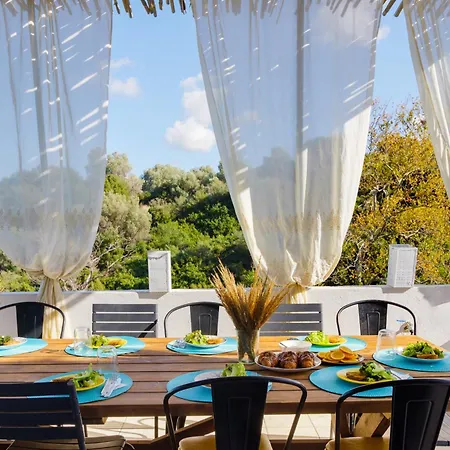 Villa Lira Pure Serenity & Sea Views 3br *