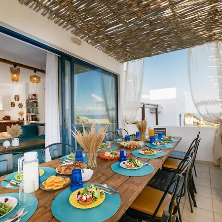 Lira Pure Serenity & Sea Views 3br *