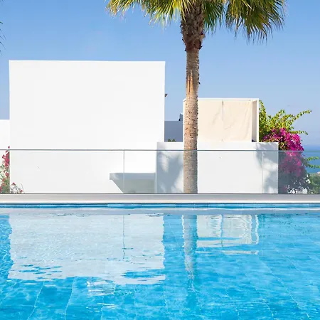 Lira Pure Serenity & Sea Views 3br *
