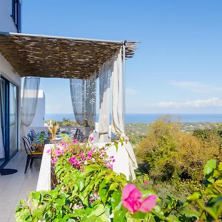 Lira Pure Serenity & Sea Views 3br * Rethymno (Crete)